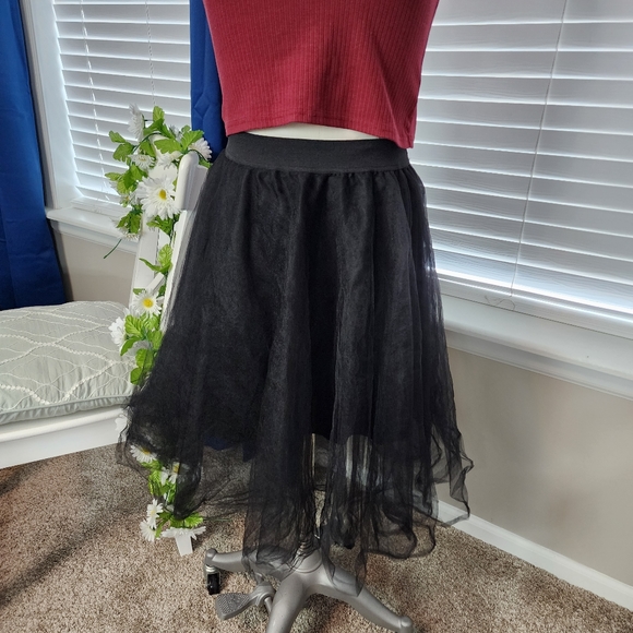 Rue 21 Black Tulle Skirt Sz Med Excellent Condition - Picture 2 of 6